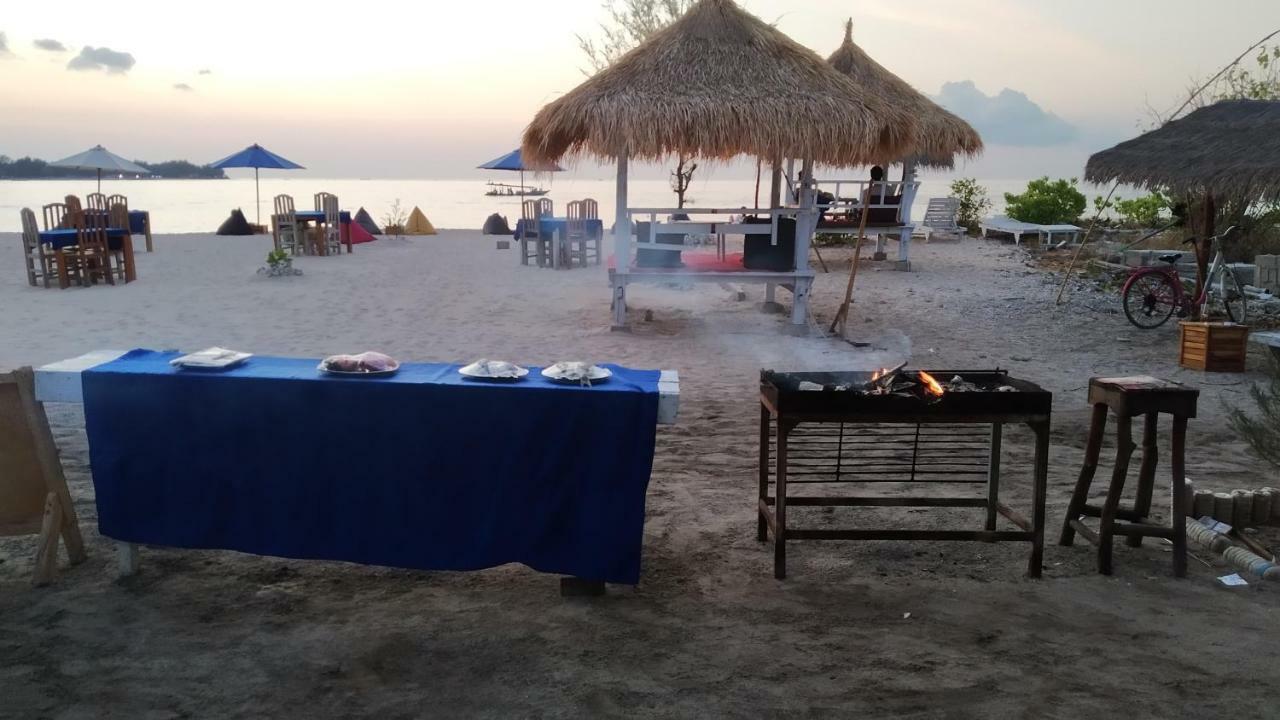 Sunset Beach Bungalow Gili Meno Bagian luar foto