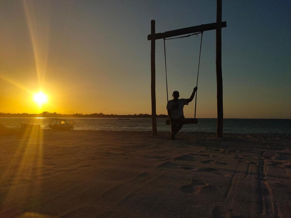 Sunset Beach Bungalow Gili Meno Bagian luar foto